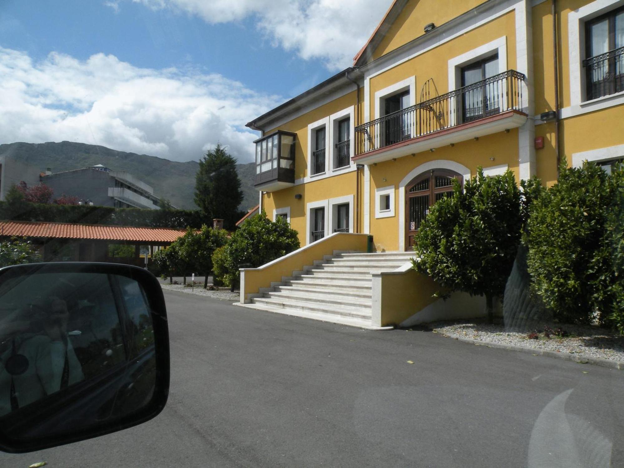 Hotel Finca La Mansion Llanes Exterior photo