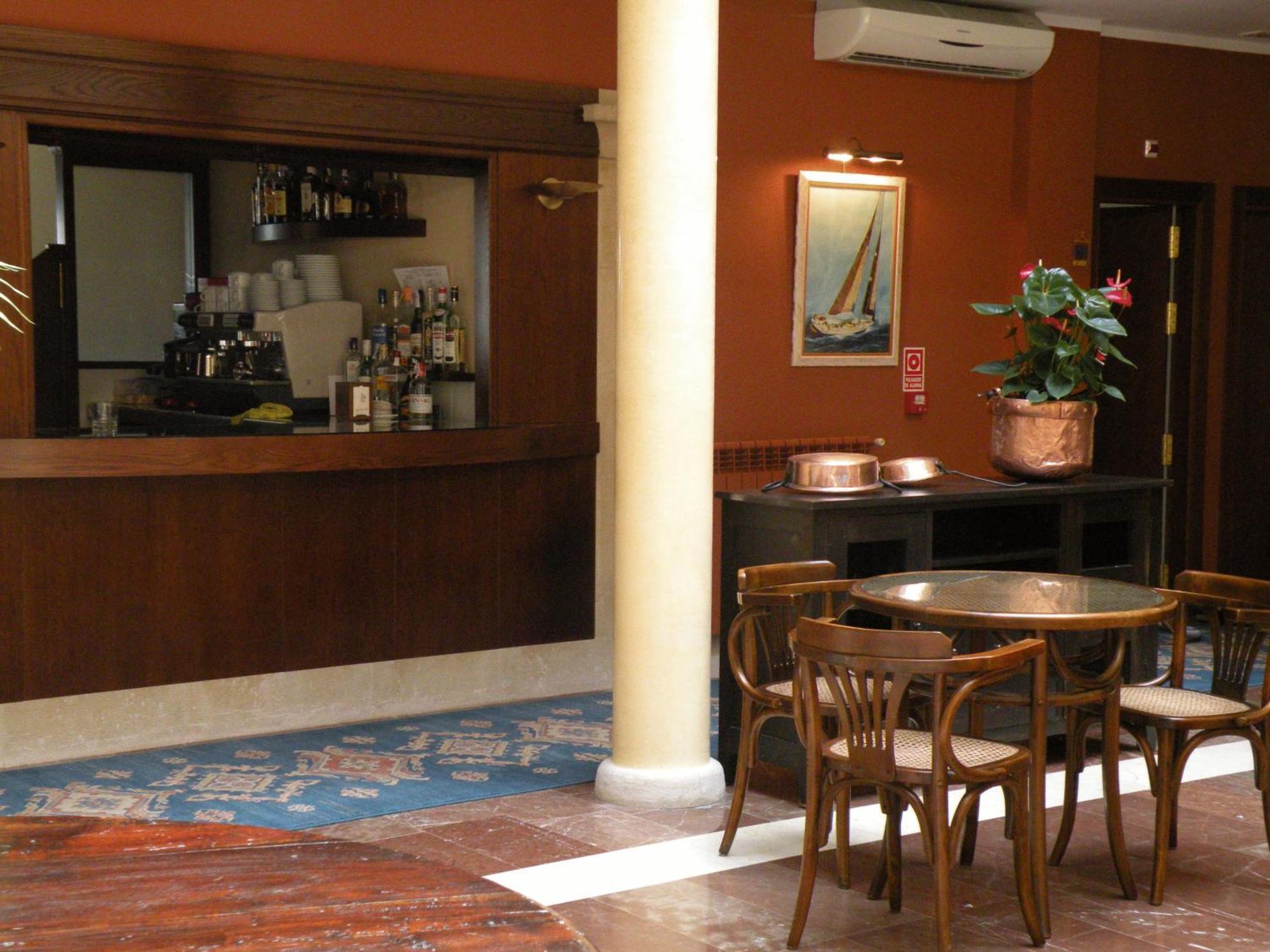 Hotel Finca La Mansion Llanes Restaurant photo