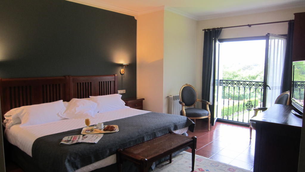 Hotel Finca La Mansion Llanes Exterior photo