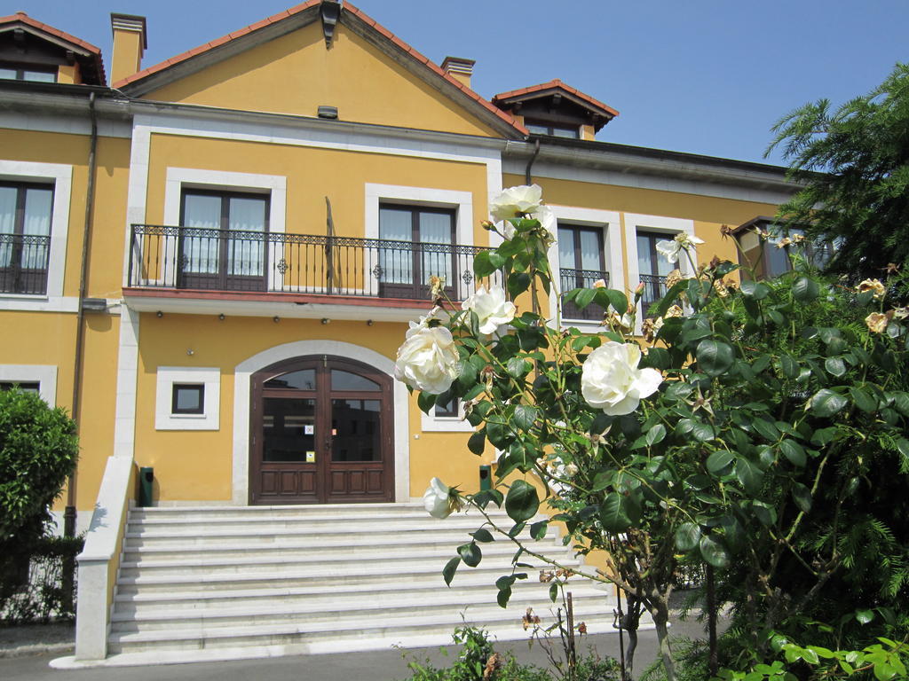 Hotel Finca La Mansion Llanes Exterior photo